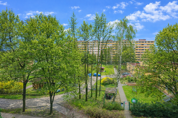 Pohled z oken bytu, výhledy z ložnic.  - Prodej bytu 3+1 v družstevním vlastnictví 76 m², Neratovice