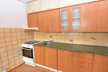 Kuchyně s jídelnou.  - Prodej bytu 3+1 v družstevním vlastnictví 76 m², Neratovice