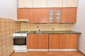 Kuchyně s jídelnou.  - Prodej bytu 3+1 v družstevním vlastnictví 76 m², Neratovice