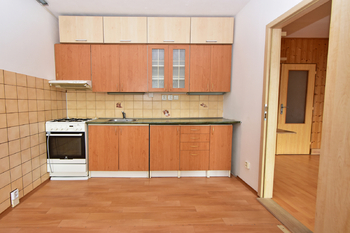 Kuchyně s jídelnou.  - Prodej bytu 3+1 v družstevním vlastnictví 76 m², Neratovice