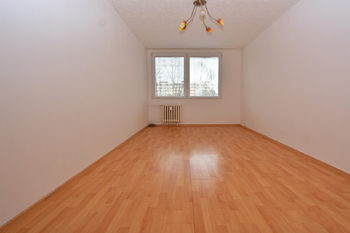 Samostatná ložnice. - Prodej bytu 3+1 v družstevním vlastnictví 76 m², Neratovice