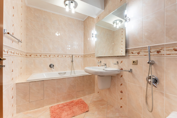 Prodej domu 200 m², Česká Kamenice