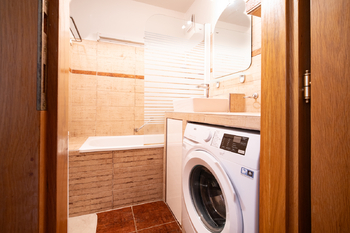 Prodej bytu 4+1 v osobním vlastnictví 96 m², Praha 9 - Vinoř