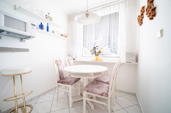 Prodej bytu 4+1 v osobním vlastnictví 96 m², Praha 9 - Vinoř