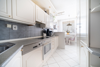 Prodej bytu 4+1 v osobním vlastnictví 96 m², Praha 9 - Vinoř