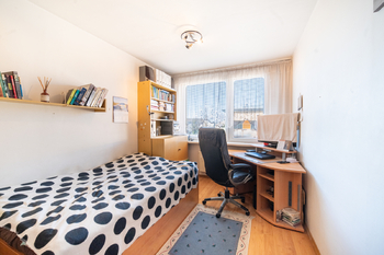 Pokoj 1 - Prodej bytu 4+1 v osobním vlastnictví 96 m², Praha 9 - Vinoř