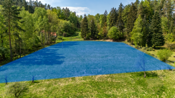 Prodej pozemku 5335 m², Cvikov