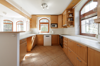 Prodej bytu 6 a více v osobním vlastnictví 347 m², Tuchoměřice