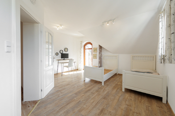 Prodej bytu 6 a více v osobním vlastnictví 347 m², Tuchoměřice