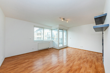 Prodej bytu 2+kk v osobním vlastnictví 60 m², Praha 9 - Kbely