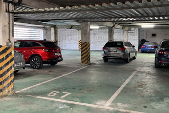 Pronájem garážového stání, Praha 3 - Žižkov