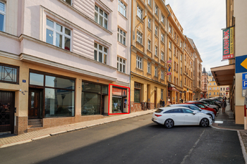 Prodej obchodních prostor 142 m², Karlovy Vary