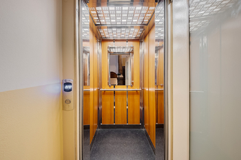 Pronájem obchodních prostor 78 m², Praha 1 - Nové Město