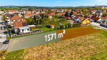 Prodej pozemku 1571 m², Telč