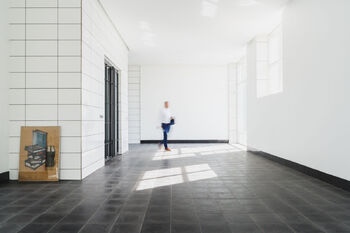 Prodej exkluzivní neofunkcionalistické vily Praha 20 min - Prodej domu 323 m², Podlešín