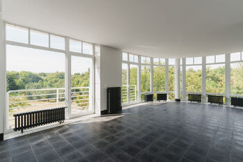 Prodej exkluzivní neofunkcionalistické vily Praha 20 min - Prodej domu 323 m², Podlešín