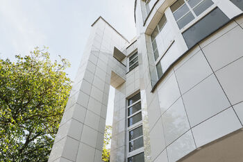 Prodej exkluzivní neofunkcionalistické vily Praha 20 min - Prodej domu 323 m², Podlešín