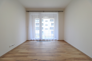 Ložnice - Pronájem bytu 2+kk v osobním vlastnictví 63 m², Praha 9 - Hloubětín