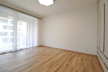 Ložnice - Pronájem bytu 2+kk v osobním vlastnictví 63 m², Praha 9 - Hloubětín