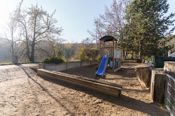 Prodej luxusního viladomu, Praha 10 – Záběhlice, u Hamerského rybníka - Prodej domu 462 m², Praha 10 - Záběhlice