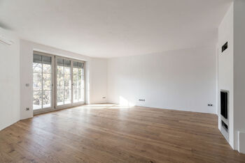 Prodej luxusního viladomu, Praha 10 – Záběhlice, u Hamerského rybníka - Prodej domu 462 m², Praha 10 - Záběhlice