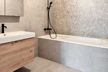 Prodej luxusního viladomu, Praha 10 – Záběhlice, u Hamerského rybníka - Prodej domu 462 m², Praha 10 - Záběhlice