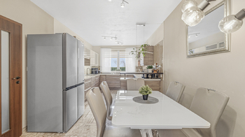 Prodej domu 206 m², Pletený Újezd