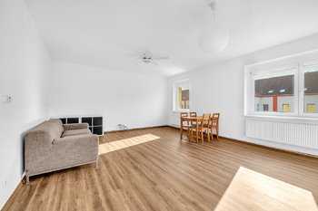 Pronájem bytu 2+kk v osobním vlastnictví 60 m², Milovice