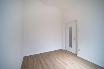 Ložnice - Pronájem bytu 2+kk v osobním vlastnictví 44 m², Praha 8 - Libeň