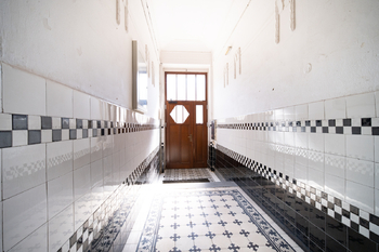 Vstupní hala - Pronájem bytu 2+kk v osobním vlastnictví 44 m², Praha 8 - Libeň