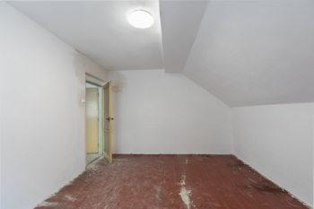 Prodej domu 220 m², Lom