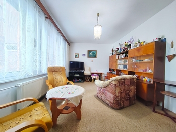 Obývací pokoj - Prodej bytu 3+1 v osobním vlastnictví 84 m², Bruntál