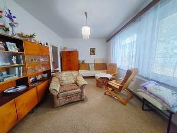 Obývací pokoj - Prodej bytu 3+1 v osobním vlastnictví 84 m², Bruntál