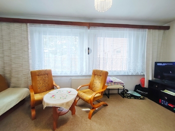 Obývací pokoj - Prodej bytu 3+1 v osobním vlastnictví 84 m², Bruntál