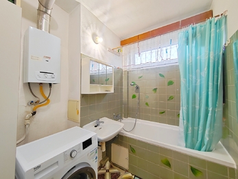 Koupelna - Prodej bytu 3+1 v osobním vlastnictví 84 m², Bruntál