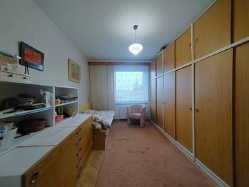 Pokoj - ložnice - Prodej bytu 3+1 v osobním vlastnictví 84 m², Bruntál