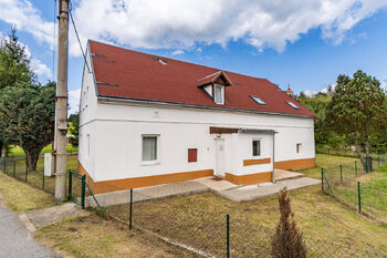 Prodej domu 243 m², Bulovka