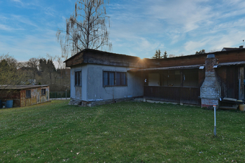 Prodej pozemku 1511 m², Radošovice