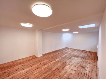 Pronájem bytu 2+kk v osobním vlastnictví 80 m², Brno