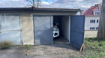 Prodej garáže 16 m², Praha 8 - Kobylisy