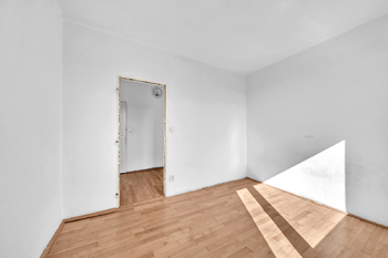 Prodej nájemního domu 642 m², Libáň