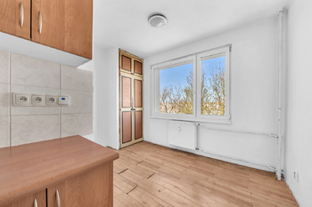 Prodej nájemního domu 642 m², Libáň