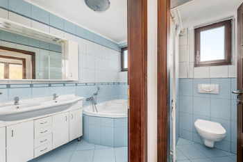 2.NP - Prodej domu 280 m², Rudolfov