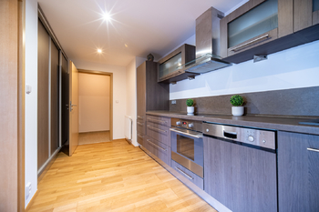 KUCHYŇ - Pronájem bytu 1+1 v osobním vlastnictví 43 m², Praha 5 - Radlice