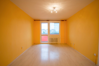 Obývací pokoj - Pronájem bytu 2+kk v osobním vlastnictví 57 m², Hradec Králové
