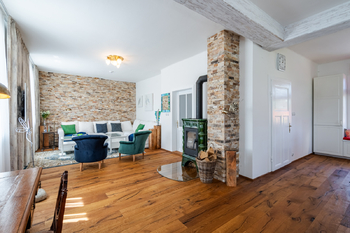 Pronájem domu 310 m², Bobrůvka