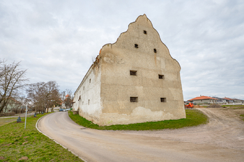 Prodej historického objektu 1000 m², Žerotice