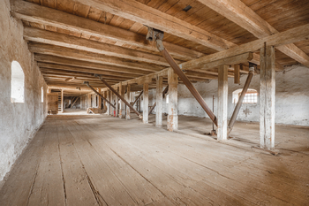 Prodej historického objektu 1000 m², Žerotice