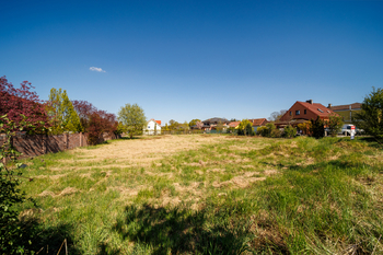 Prodej pozemku 1532 m², Jesenice