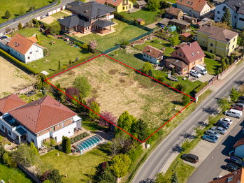Prodej pozemku 1532 m², Jesenice
